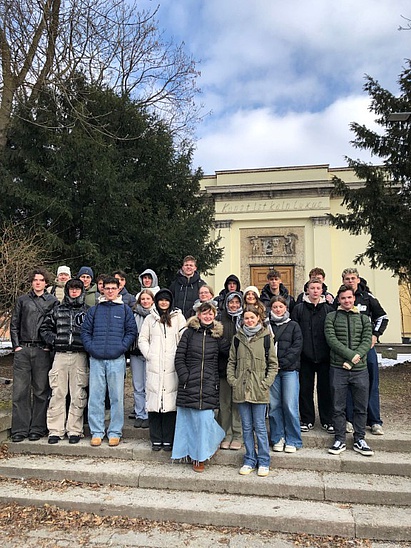 „Kunst ist kein Luxus“ – Gruppenbild im alten Botanischen Garten „Kunst ist kein Luxus“ – Gruppenbild im alten Botanischen Garten